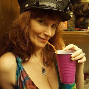 Meet your Posher, Jeanne